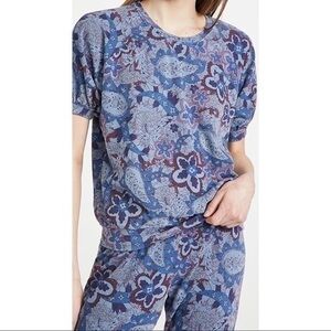 Sundry blue paisley raglan shirt sleeve top large